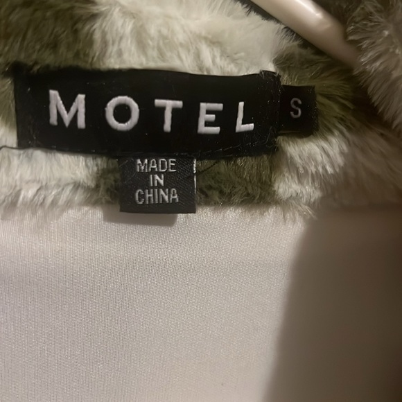 Motel Green And White Checkerboard Faux Fur Quarter Zip Pullover Nero Jacket - Picture 3 of 5